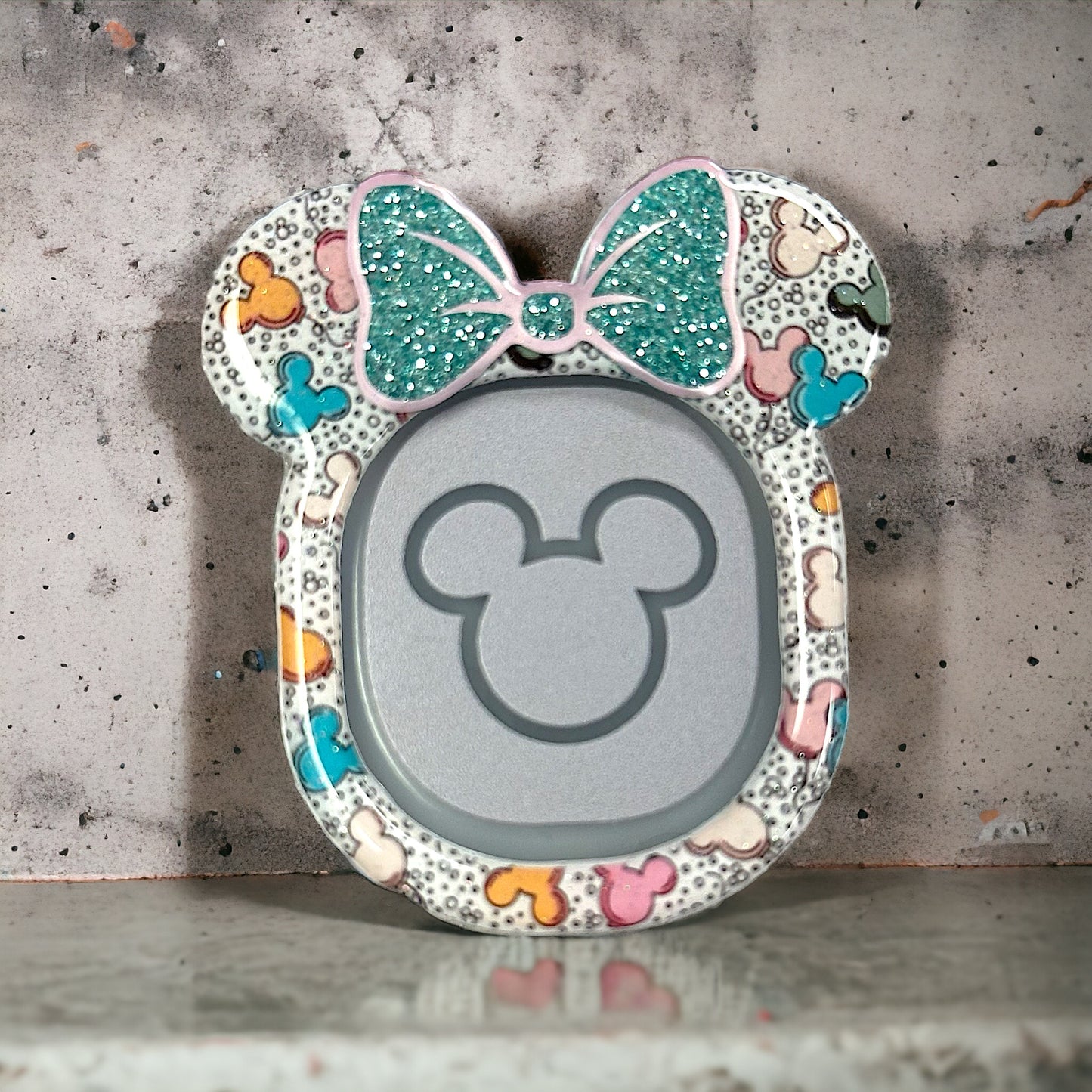 Rad Balloons Magic band Plus Puck Adapter- includes charge adapter!!