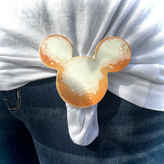 Mouse Beignet Cinch Clip for shirt and tee